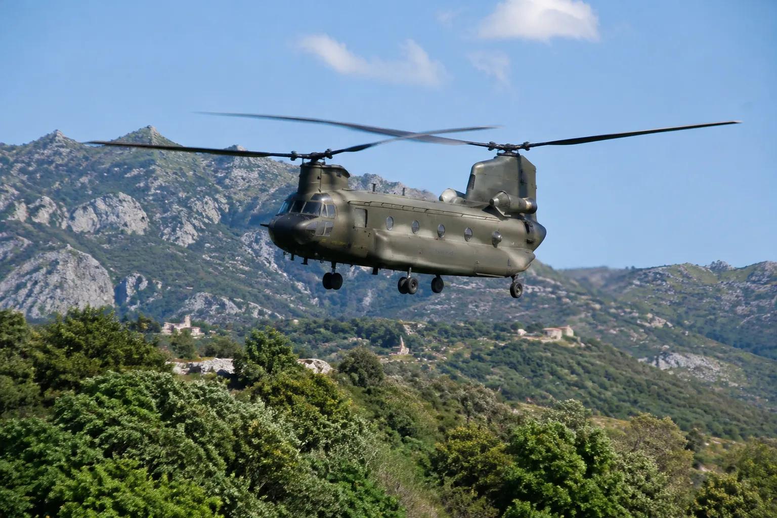 Incidente in Bosnia: elicottero Chinook dell'Esercito italiano si schianta, quattro vittime